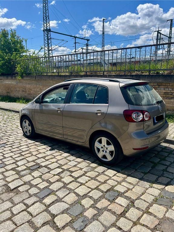 Gebraucht VW Golf Plus Cross Trendline 102 PS (75 kW) 2009 Schwarz Van / Kleinbus