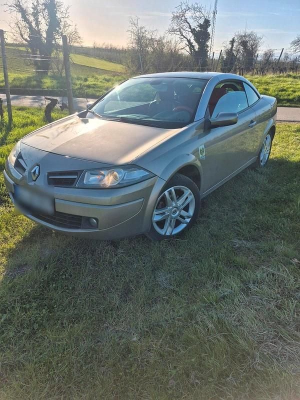 Gebraucht Renault Mégane Coupé 135 PS (99 kW) 2009 Braun Coupé