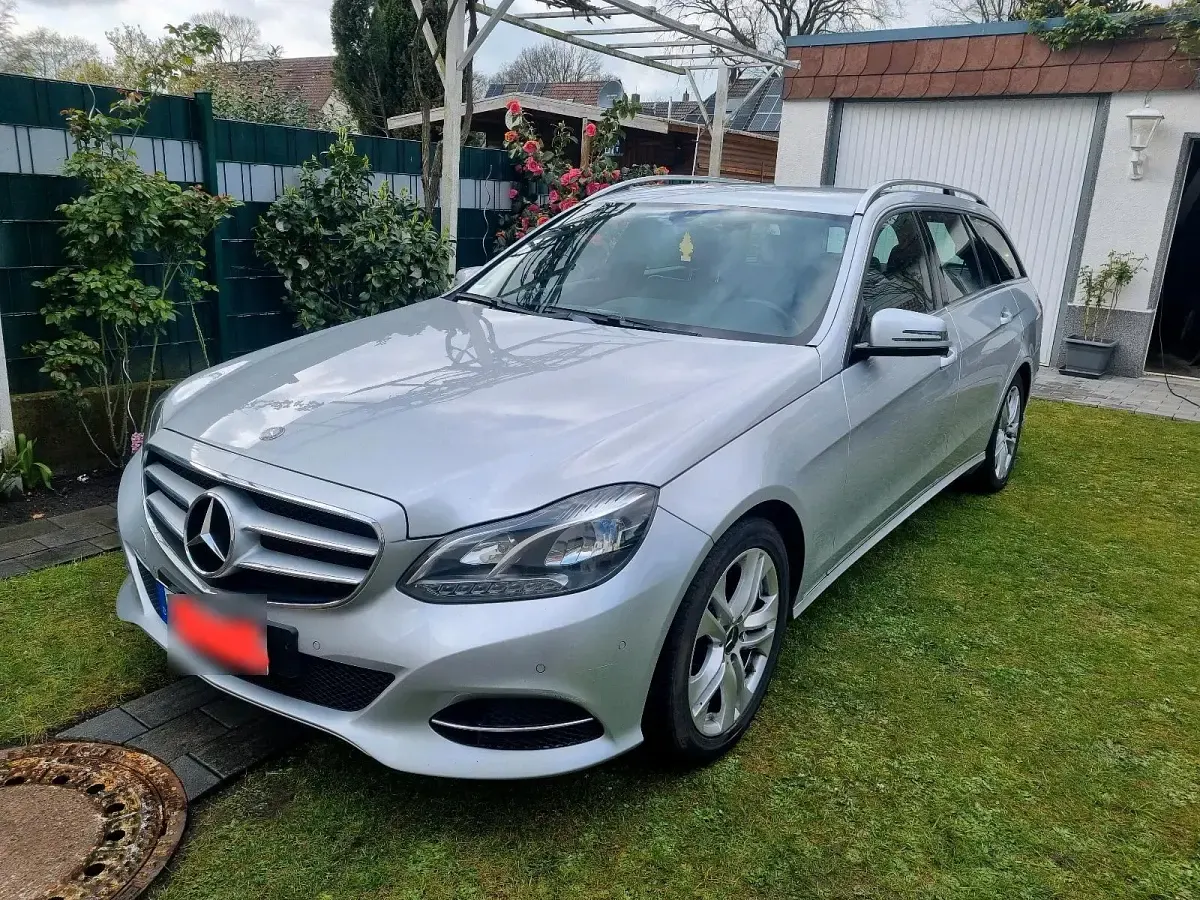 Gebraucht Mercedes E200 Avantgarde 136 PS (100 kW) 2016 Silber Kombi