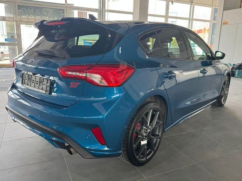 Gebraucht Ford Focus ST 280 PS (205 kW) 2019 Blau Limousine