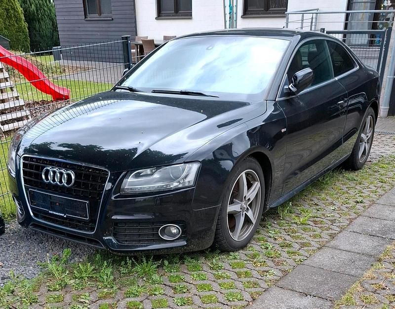 Schwarz Gebraucht 2009 Audi A5 Coupé | 7.999 € (Guter Preis) - Bild 1/4