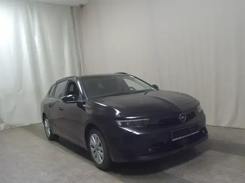 Gebraucht Opel Astra Business Elegance 131 PS (96 kW) 2024 Schwarz Kleinwagen
