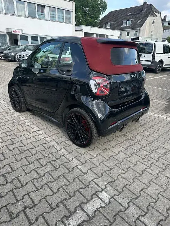 Gebraucht Smart ForTwo Cabrio Brabus 109 PS (80 kW) 2018 Schwarz Cabrio
