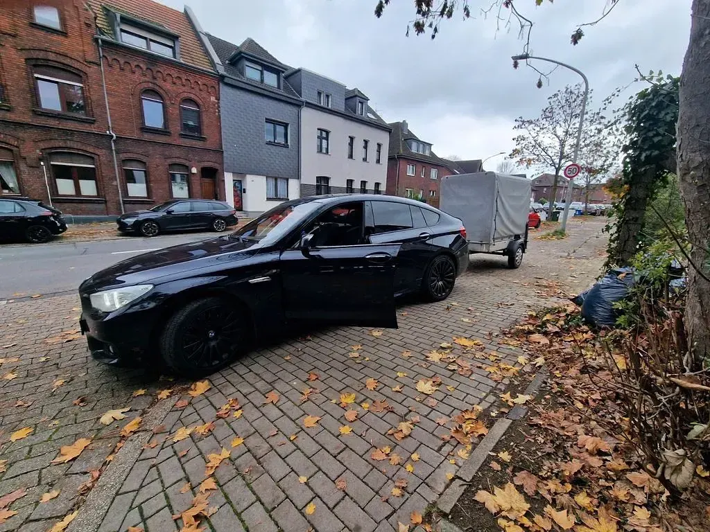 Gebraucht BMW 530 M Sport 245 PS (180 kW) 2012 Schwarz Limousine