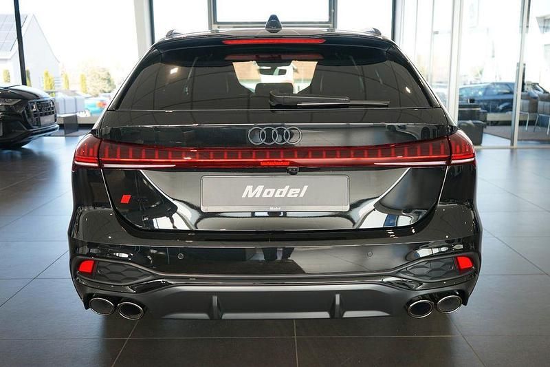 Gebraucht Audi S5 Sport 367 PS (269 kW) 2025 Schwarz Kombi