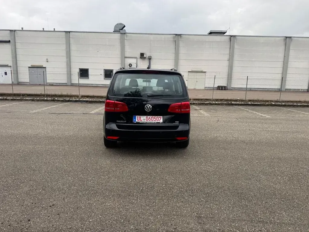 Gebraucht VW Touran Highline 105 PS (77 kW) 2011 Schwarz Van / Kleinbus