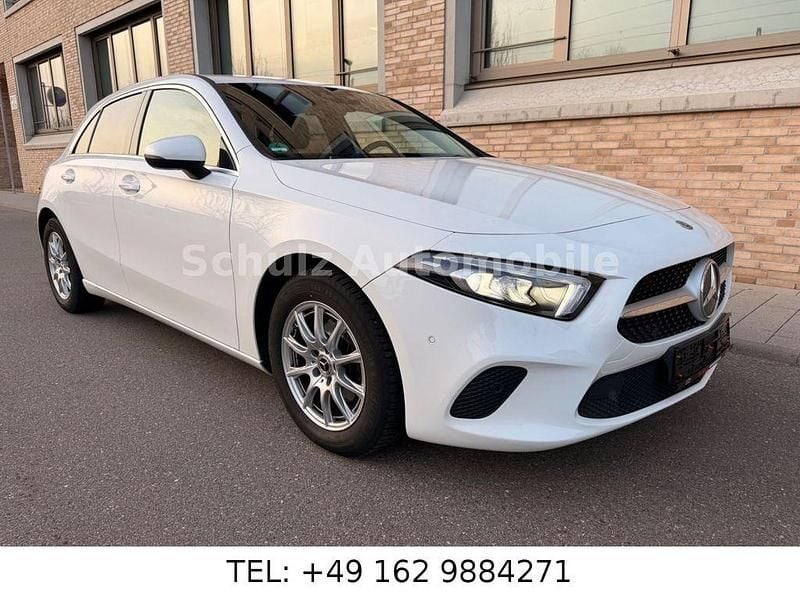 Gebraucht Mercedes A180 136 PS (100 kW) 2020 Weiß Limousine