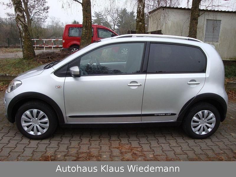Gebraucht VW up! 75 PS (55 kW) 2016 Reflex  silber Kleinwagen