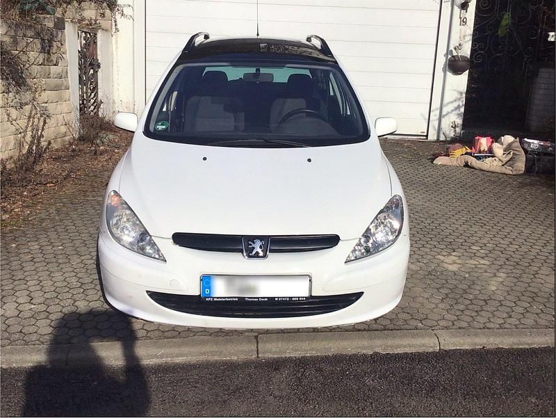 Gebraucht Peugeot 307 108 PS (79 kW) 2003 Weiß Kombi
