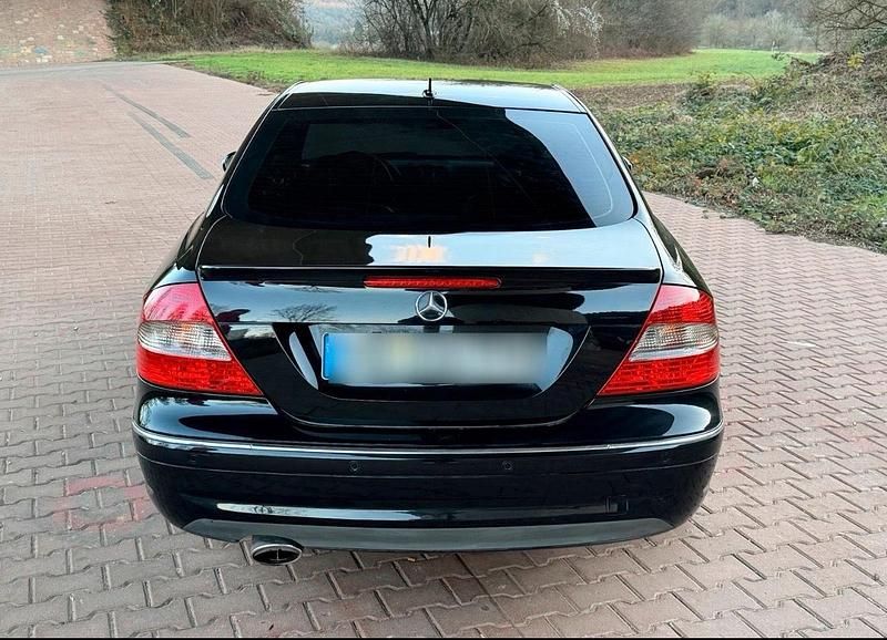 Gebraucht Mercedes CLK320 AMG 224 PS (164 kW) 2008 Schwarz Coupé