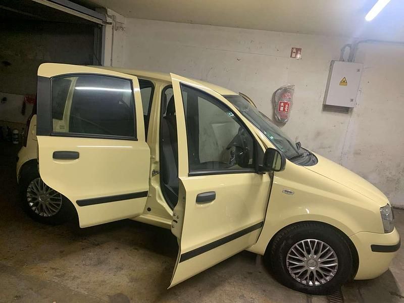 Gebraucht Fiat Panda 69 PS (50 kW) 2012 Gelb Kleinwagen