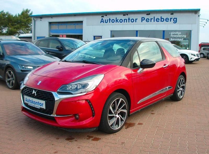 Second-hand Citroën DS3 So Chic 110 CP (80 kW) 2017 Roșu Hatchback