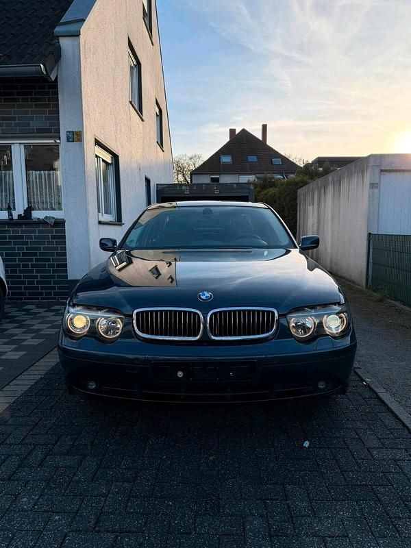 Gebraucht BMW 735 272 PS (200 kW) 2002 Blau Limousine