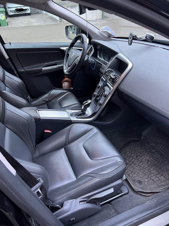 Gebraucht Volvo XC60 150 PS (110 kW) 2015 SUV