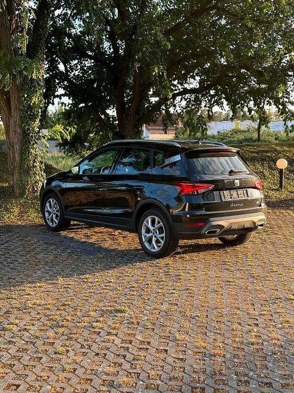 Schwarz Gebraucht 2023 Seat Arona SUV | 13.000 € (Guter Preis) - Bild 1/4