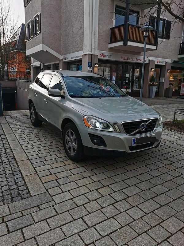 Silber Gebraucht 2009 Volvo XC60 SUV | 3.800 € (Superpreis) - Bild 1/4