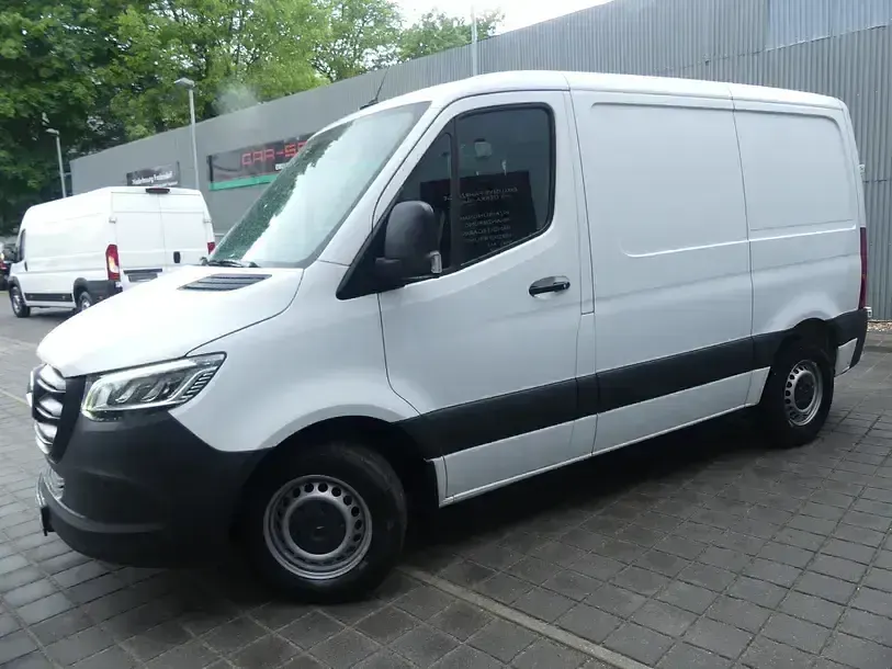 Używany Mercedes Sprinter 143 KM (105 kW) 2022 Biały Van
