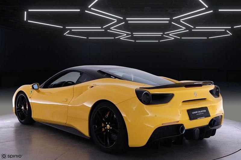 Gebraucht Ferrari 488 669 PS (492 kW) 2015 Gelb Coupé