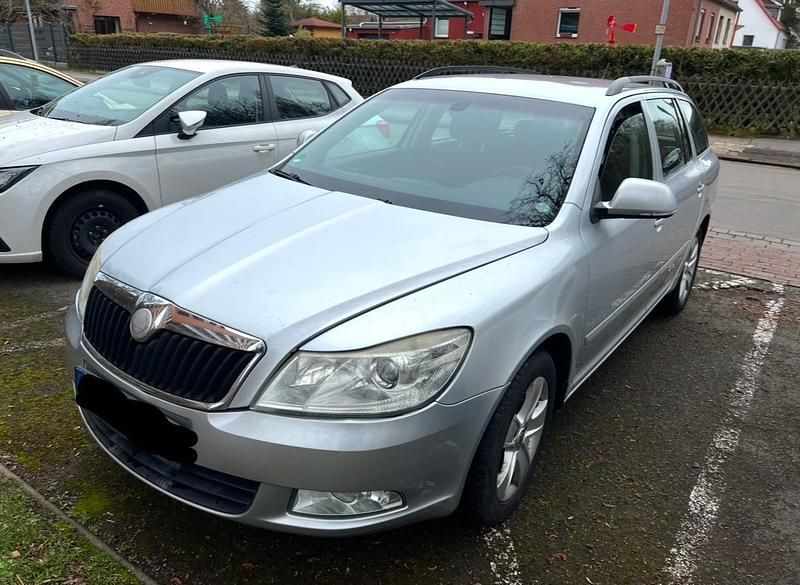 Gebraucht Skoda Octavia 160 PS (117 kW) 2009 Silber Kombi