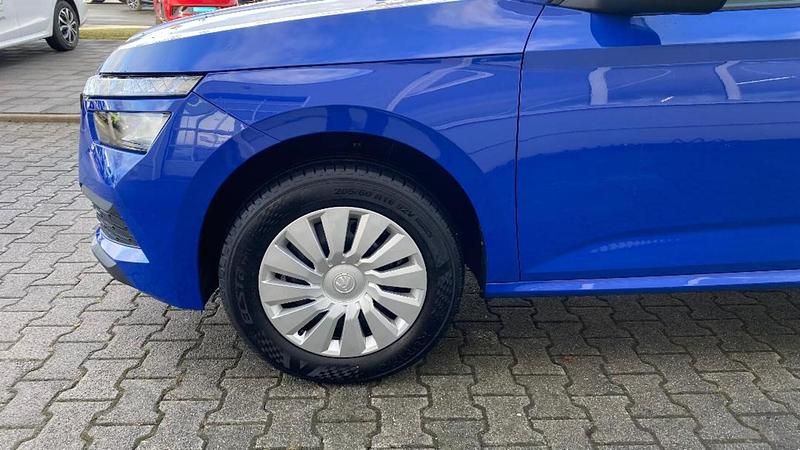 Gebraucht Skoda Kamiq Active 95 PS (69 kW) 2022 Energyblau SUV