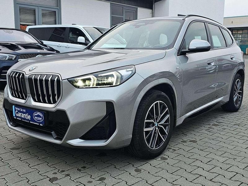 Grau Gebraucht 2025 BMW X1 M Sport SUV | 35.491 € (Superpreis) - Bild 1/4