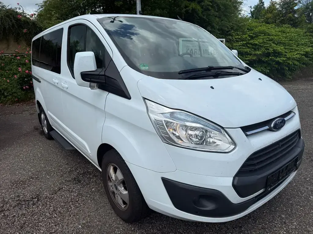 Gebraucht Ford Tourneo 155 PS (114 kW) 2016 Weiß Kombi
