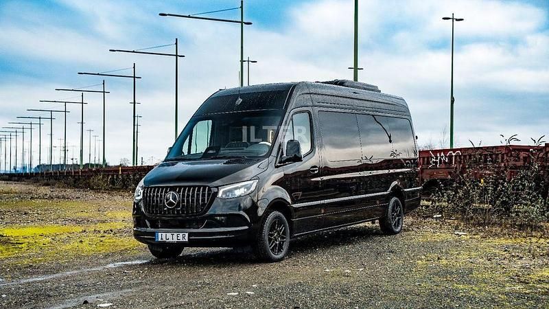 Gebraucht Mercedes Sprinter Business 170 PS (125 kW) 2024 Schwarz Van