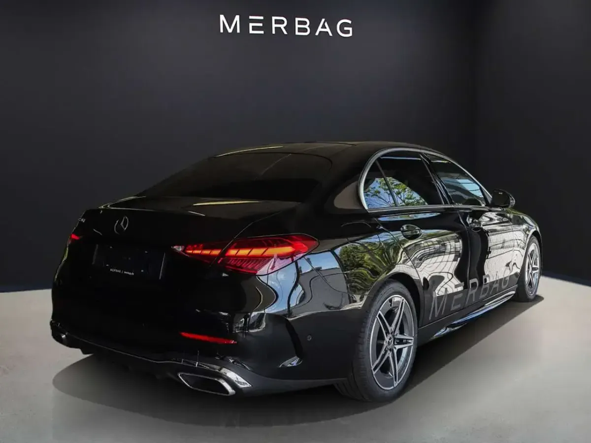 Gebraucht Mercedes C220 AMG 197 PS (144 kW) 2026 Lack obsidianschwarz Limousine