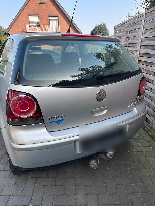 Gebraucht VW Polo 64 PS (47 kW) 2006 Silber Kleinwagen