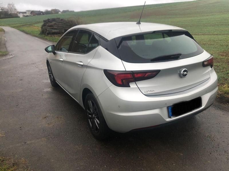 Gebraucht Opel Astra 145 PS (106 kW) 2020 Silber Limousine