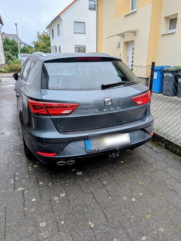 Gebraucht Seat Leon XCELLENCE 150 PS (110 kW) 2020 Grau Kombi