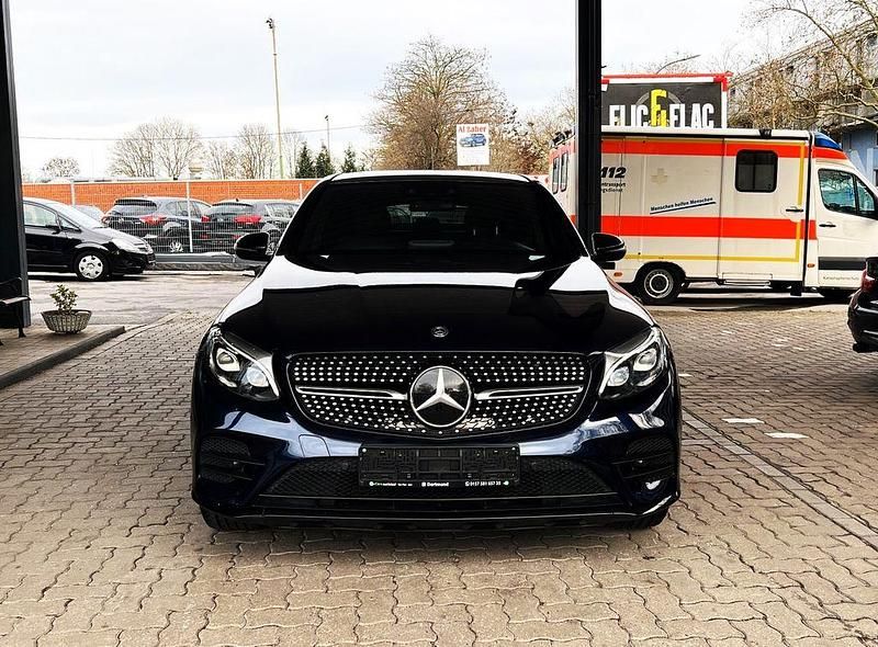 Gebraucht Mercedes GLC250 AMG 204 PS (150 kW) 2019 Blau Limousine