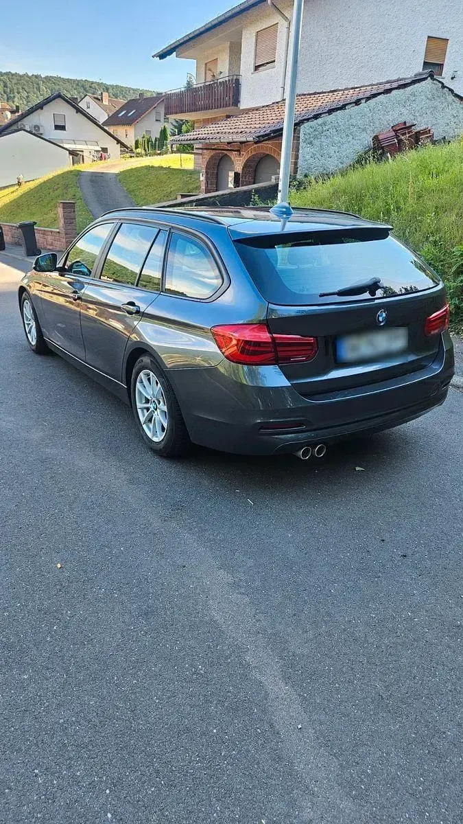 Gebraucht BMW 320 Efficient Dynamics 163 PS (119 kW) 2017 Grau Kombi