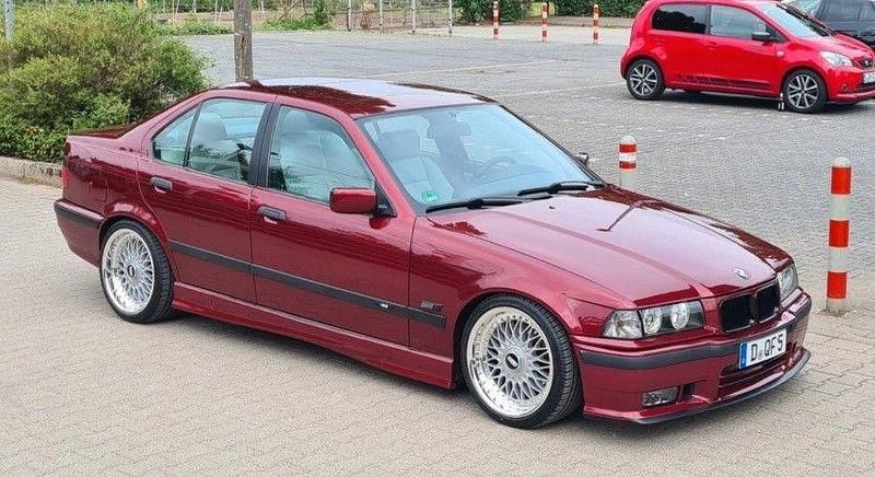 Rot Gebraucht 1995 BMW 328 M Sport Limousine | 12.800 € - Bild 1/4