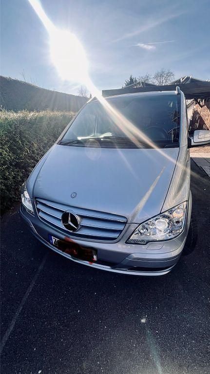 Silber Gebraucht 2013 Mercedes Viano Van / Kleinbus | 22.300 € (Etwas zu teuer) - Bild 1/4