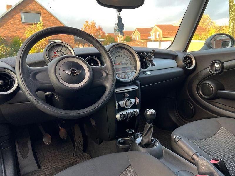 Usata Mini ONE 75 CV (55 kW) 2010 Grigio Utilitaria