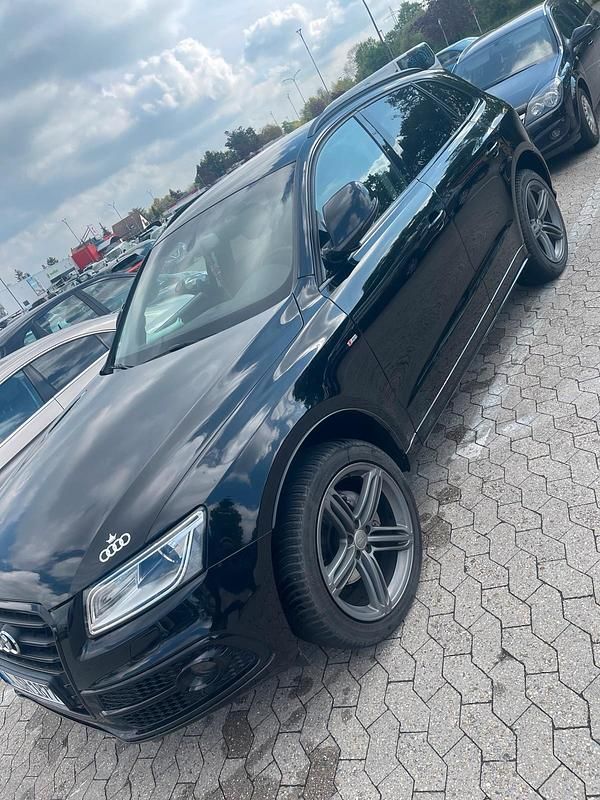 Gebraucht Audi Q5 S-Line 190 PS (139 kW) 2017 Schwarz SUV