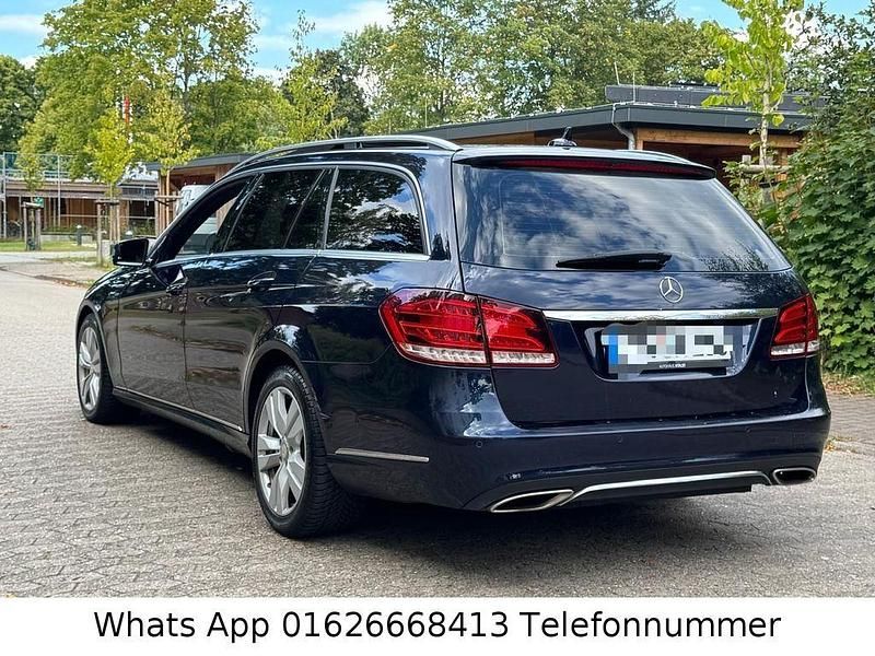 Gebraucht Mercedes E350 Avantgarde 252 PS (185 kW) 2013 Blau Kombi