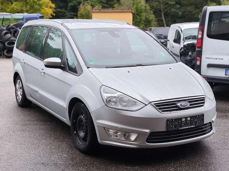 Polarsilber metallic Gebraucht 2010 Ford Galaxy Trend Van / Kleinbus | 5.175 € (Fairer Preis) - Bild 1/4