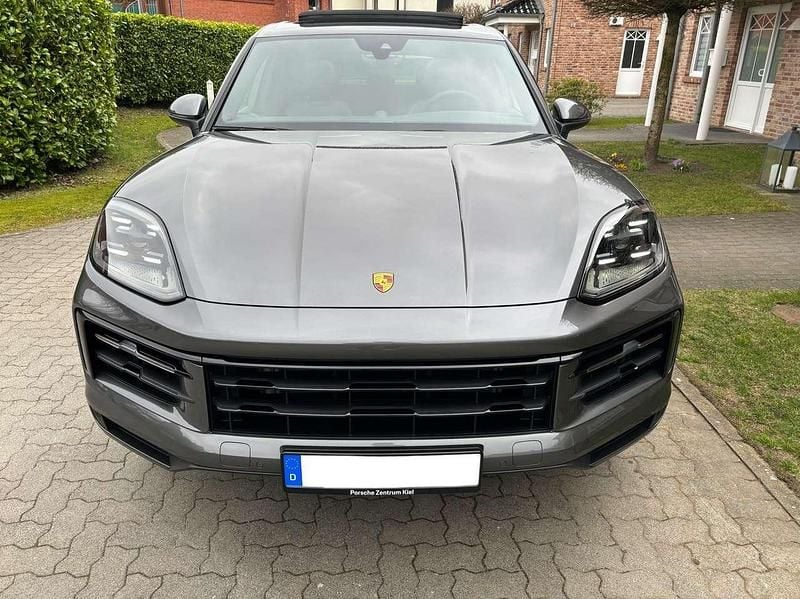 Gebraucht Porsche Cayenne 470 PS (345 kW) 2023 Grau SUV