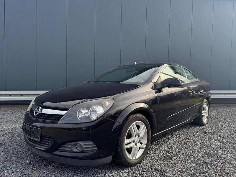 Gebraucht Opel Astra Cabriolet 116 PS (85 kW) 2007 Schwarz Cabrio