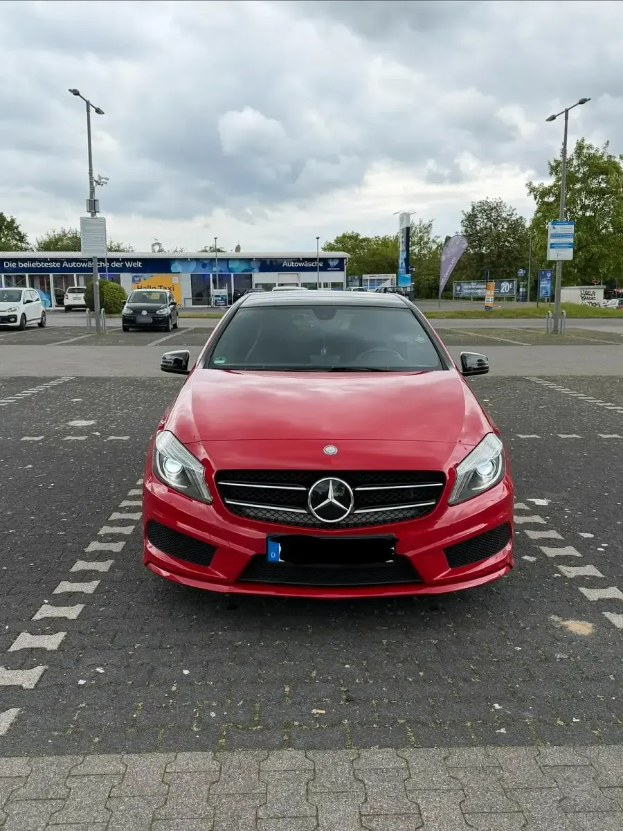 Gebraucht Mercedes A200 AMG line 136 PS (100 kW) 2014 Rot Kleinwagen