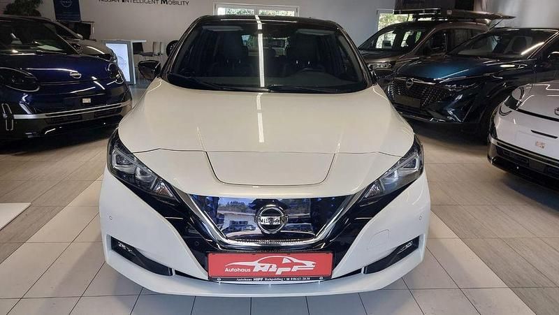 Gebraucht Nissan Leaf Tekna 160 kW (218 PS) 2021 Weiß Kleinwagen