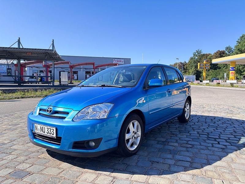 Blau Gebraucht 2007 Toyota Corolla Limousine | 4.000 € (Guter Preis) - Bild 1/4