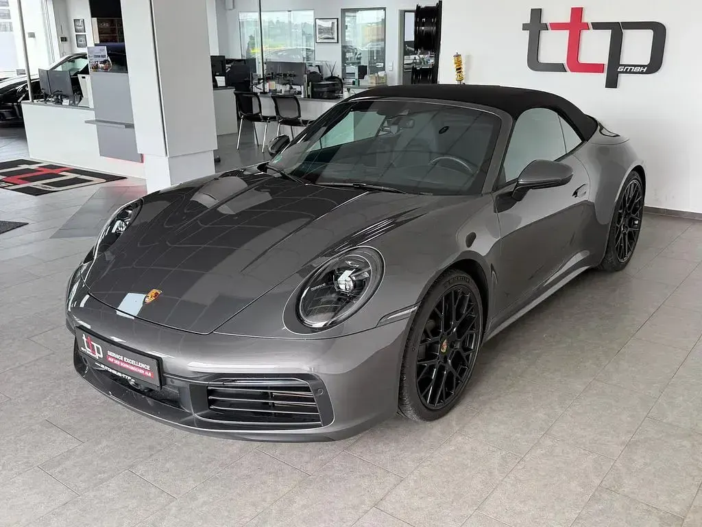 Gebraucht Porsche 992 385 PS (283 kW) 2023 Achatgraumetallic Cabrio