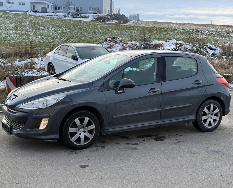 Grau Gebraucht 2009 Peugeot 308 Limousine | 1.600 € (Guter Preis) - Bild 1/4