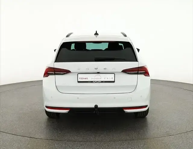 Neu Skoda Octavia 150 PS (110 kW) 2025 Weiß Kombi