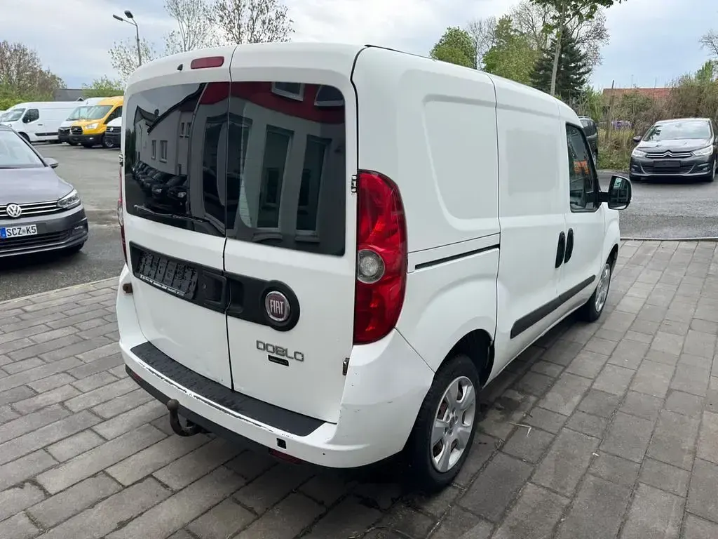 Brugt Fiat Doblò 101 HK (74 kW) 2010 Hvid MPV