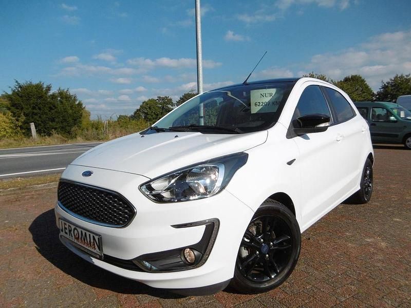 Weiß Gebraucht 2019 Ford Ka Plus Kleinwagen | 10.595 € (Etwas zu teuer) - Bild 1/4