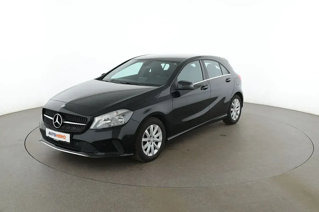 Gebraucht Mercedes A180 Style 122 PS (89 kW) 2017 Limousine